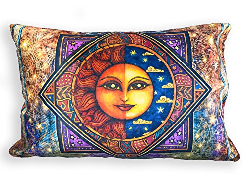 Chic Pillow Decor for Small Spaces: Big Style, Tiny Footprint